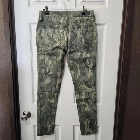 NWT Etienne Marcel Camo Red Zipper Skinny Jeans Sz 28 - Picture 8 of 11
